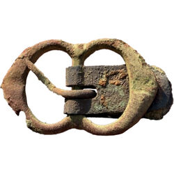 Gesp: type dubbele lus, ovaalvormig, 1500 – 1650